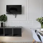Lejlighed 4 Stars, Luxury Butterfly & Bike Apartments, Orlowo, 6 Mieszkan, Z Oddzielna Sypialnia, Winda I Platnym Parkingiem, Blisko Drog Rowerowych, Niedaleko Molo, Golf, Stadnina, Adventure Park, Summerwinter Brand *