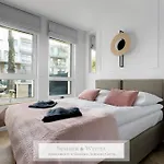 4 Stars, Luxury Butterfly & Bike Apartments, Orlowo, 6 Mieszkan, Z Oddzielna Sypialnia, Winda I Platnym Parkingiem, Blisko Drog Rowerowych, Niedaleko Molo, Golf, Stadnina, Adventure Park, Summerwinter Brand *