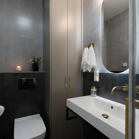 아파트 4 Stars, Butterfly By Summerwinter Wroclawska Orlowo Z 2 Lub 1 Sypialnia Premium, Parking, Winda, Rowerownia, Driving Golf