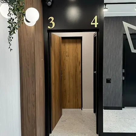 Summerwinter - 4 Stars, Luxury Butterfly Apartments, Orlowo, Parking