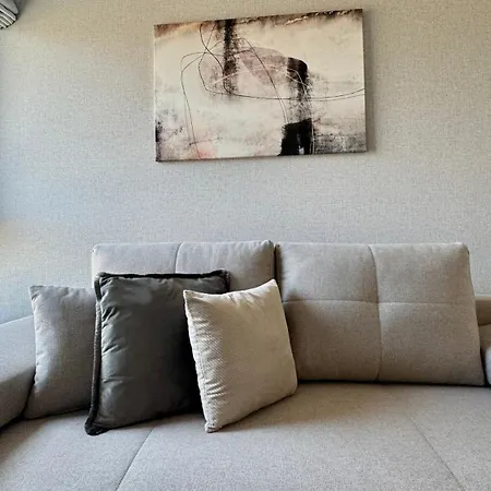 4 Stars, Butterfly Apartments By Summerwinter Gdynia Orlowo Apartamenty Premium, Parking, Winda, Rowerownia, Driving Golf Gdynia