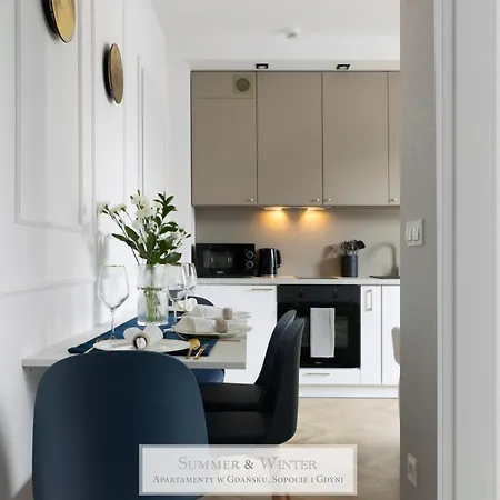 4 Stars, New Luxury Butterfly & Bike Apartments, Gdynia Orlowo, 15 Wyposazonych Mieszkan, Z Sypialnia, Winda I Platnym Parkingiem, Wysoki Standard Summerwinter, Blisko Molo Orlowo, Drog Rowerowych, Stadniny I Golf Park