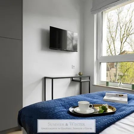 4 Stars, Butterfly Apartments By Summerwinter Gdynia Orlowo Apartamenty Premium, Parking, Winda, Rowerownia, Driving Golf *