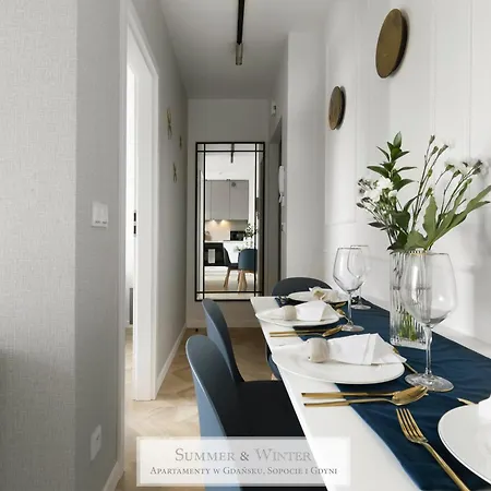 4 Stars, Butterfly Apartments By Summerwinter Gdynia Orlowo Apartamenty Premium, Parking, Winda, Rowerownia, Driving Golf * Gdynia