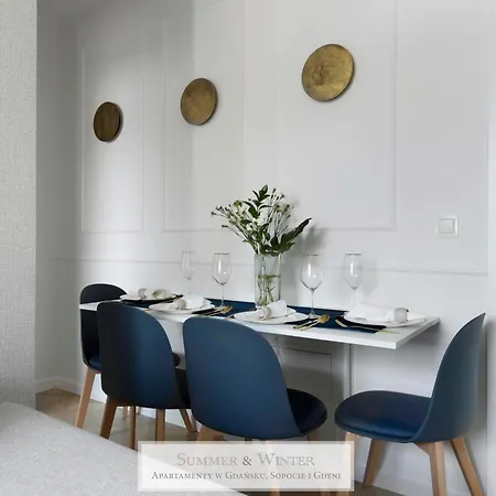 4 Stars, Luxury Butterfly & Bike Apartments, Orlowo, 15 Mieszkan, Z Oddzielna Sypialnia, Winda I Platnym Parkingiem, Blisko Drog Rowerowych, Niedaleko Molo, Golf, Stadnina, Adventure Park, Summerwinter Brand Gdynia