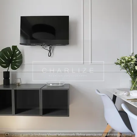 Appartamento 4 Stars, Luxury Butterfly & Bike Apartments, Orlowo, 15 Mieszkan, Z Oddzielna Sypialnia, Winda I Platnym Parkingiem, Blisko Drog Rowerowych, Niedaleko Molo, Golf, Stadnina, Adventure Park, Summerwinter Brand *