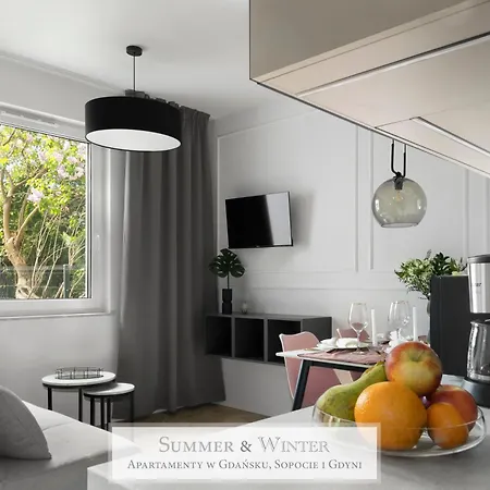 4 Stars, Butterfly Apartments By Summerwinter Gdynia Orlowo Apartamenty Premium, Parking, Winda, Rowerownia, Driving Golf *