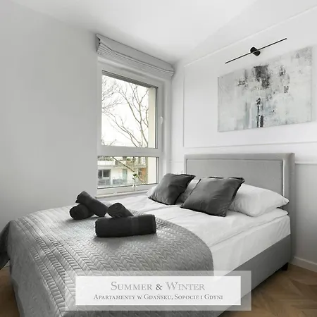 4 Stars, Luxury Butterfly & Bike Apartments, Orlowo, 15 Mieszkan, Z Oddzielna Sypialnia, Winda I Platnym Parkingiem, Blisko Drog Rowerowych, Niedaleko Molo, Golf, Stadnina, Adventure Park, Summerwinter Brand * Gdynia