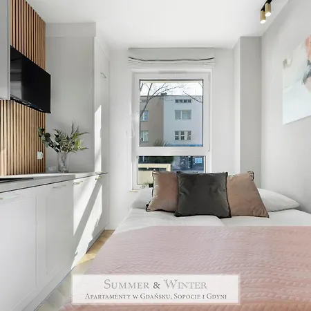 4 Stars, Butterfly Apartments By Summerwinter Gdynia Orlowo Apartamenty Premium, Parking, Winda, Rowerownia, Driving Golf