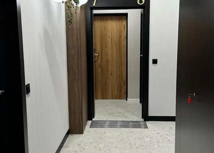 4 Stars, Luxury Butterfly & Bike Apartments, Orlowo, 15 Mieszkan, Z Oddzielna Sypialnia, Winda I Platnym Parkingiem, Blisko Drog Rowerowych, Niedaleko Molo, Golf, Stadnina, Adventure Park, Summerwinter Brand Гдыня