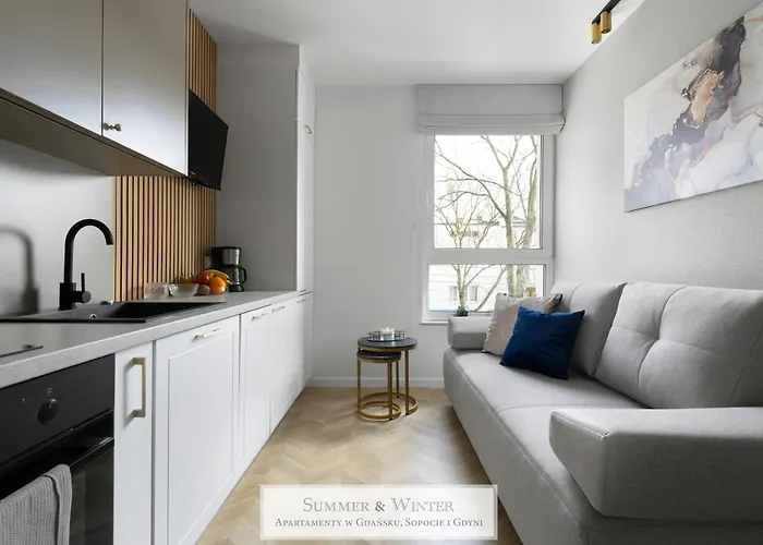 4 Stars, Luxury Butterfly & Bike Apartments, Orlowo, 15 Mieszkan, Z Oddzielna Sypialnia, Winda I Platnym Parkingiem, Blisko Drog Rowerowych, Niedaleko Molo, Golf, Stadnina, Adventure Park, Summerwinter Brand * Гдыня