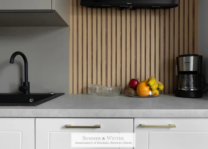 4 Stars, Luxury Butterfly & Bike Apartments, Orlowo, 15 Mieszkan, Z Oddzielna Sypialnia, Winda I Platnym Parkingiem, Blisko Drog Rowerowych, Niedaleko Molo, Golf, Stadnina, Adventure Park, Summerwinter Brand Апартаменты Гдыня