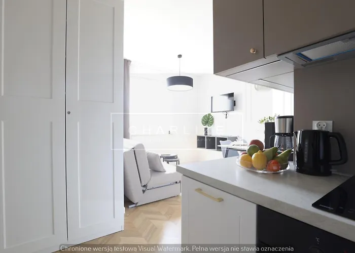 Апартаменты 4 Stars, Luxury Butterfly & Bike Apartments, Orlowo, 15 Mieszkan, Z Oddzielna Sypialnia, Winda I Platnym Parkingiem, Blisko Drog Rowerowych, Niedaleko Molo, Golf, Stadnina, Adventure Park, Summerwinter Brand Гдыня