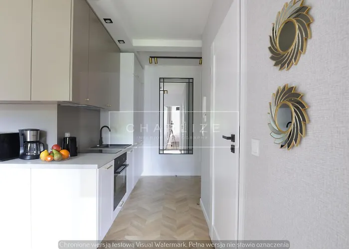 4 Stars, Luxury Butterfly & Bike Apartments, Orlowo, 15 Mieszkan, Z Oddzielna Sypialnia, Winda I Platnym Parkingiem, Blisko Drog Rowerowych, Niedaleko Molo, Golf, Stadnina, Adventure Park, Summerwinter Brand Гдыня