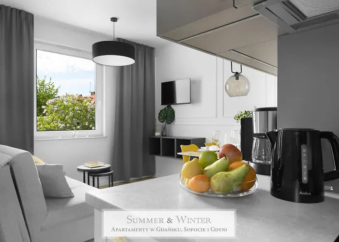 4 Stars, Luxury Butterfly & Bike Apartments, Orlowo, 15 Mieszkan, Z Oddzielna Sypialnia, Winda I Platnym Parkingiem, Blisko Drog Rowerowych, Niedaleko Molo, Golf, Stadnina, Adventure Park, Summerwinter Brand Апартаменты *