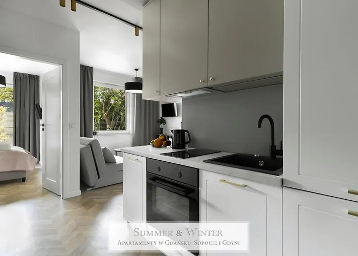 4 Stars, Luxury Butterfly & Bike Apartments, Orlowo, 15 Mieszkan, Z Oddzielna Sypialnia, Winda I Platnym Parkingiem, Blisko Drog Rowerowych, Niedaleko Molo, Golf, Stadnina, Adventure Park, Summerwinter Brand Апартаменты Гдыня