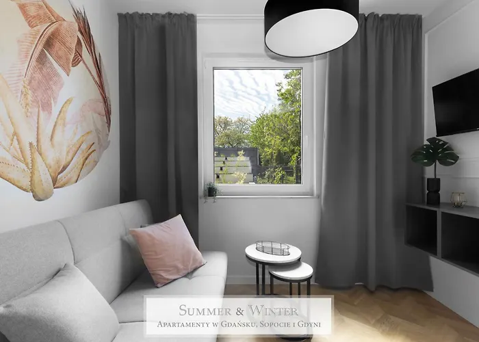 4 Stars, Luxury Butterfly & Bike Apartments, Orlowo, 15 Mieszkan, Z Oddzielna Sypialnia, Winda I Platnym Parkingiem, Blisko Drog Rowerowych, Niedaleko Molo, Golf, Stadnina, Adventure Park, Summerwinter Brand Гдыня