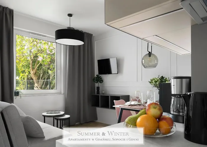 4 Stars, Luxury Butterfly & Bike Apartments, Orlowo, 15 Mieszkan, Z Oddzielna Sypialnia, Winda I Platnym Parkingiem, Blisko Drog Rowerowych, Niedaleko Molo, Golf, Stadnina, Adventure Park, Summerwinter Brand *