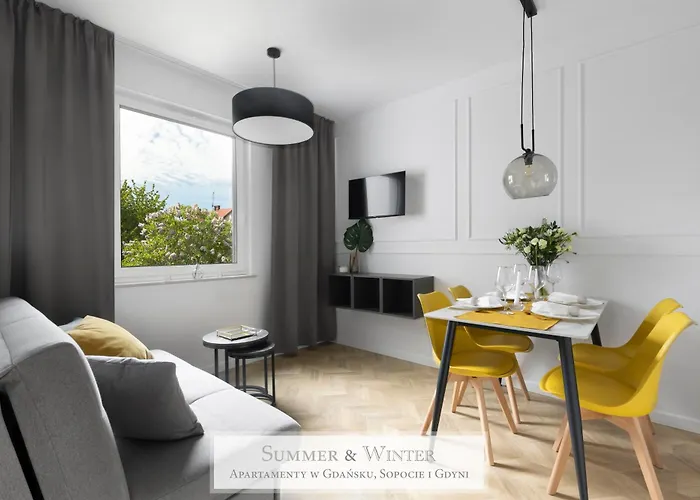 4 Stars, Luxury Butterfly & Bike Apartments, Orlowo, 15 Mieszkan, Z Oddzielna Sypialnia, Winda I Platnym Parkingiem, Blisko Drog Rowerowych, Niedaleko Molo, Golf, Stadnina, Adventure Park, Summerwinter Brand Гдыня