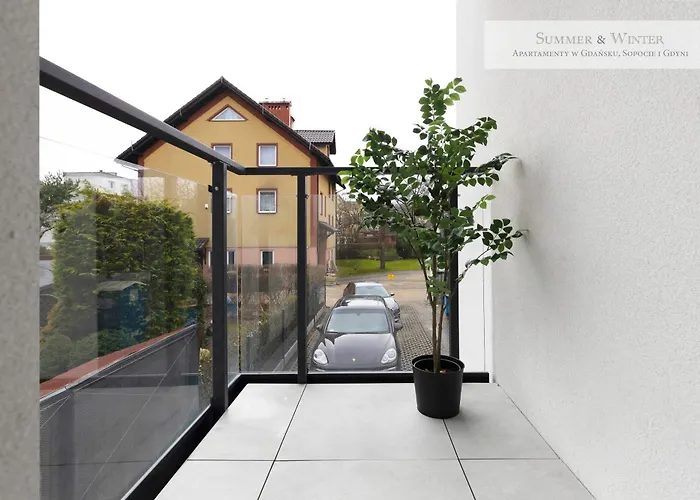 Апартаменты 4 Stars, Luxury Butterfly & Bike Apartments, Orlowo, 15 Mieszkan, Z Oddzielna Sypialnia, Winda I Platnym Parkingiem, Blisko Drog Rowerowych, Niedaleko Molo, Golf, Stadnina, Adventure Park, Summerwinter Brand Гдыня